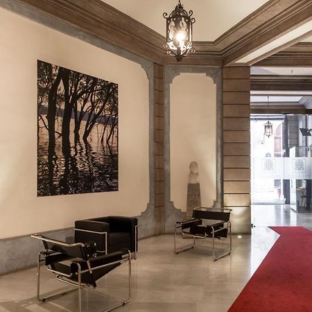 Moncada Suites & Apartments Palermo Bagian luar foto