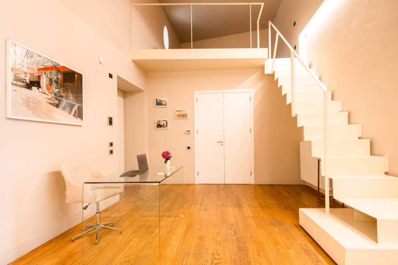 Moncada Suites & Apartments Palermo Bagian luar foto