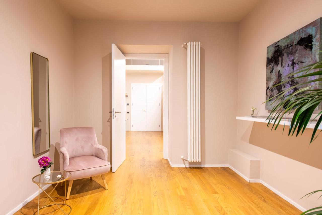 Moncada Suites & Apartments Palermo Bagian luar foto