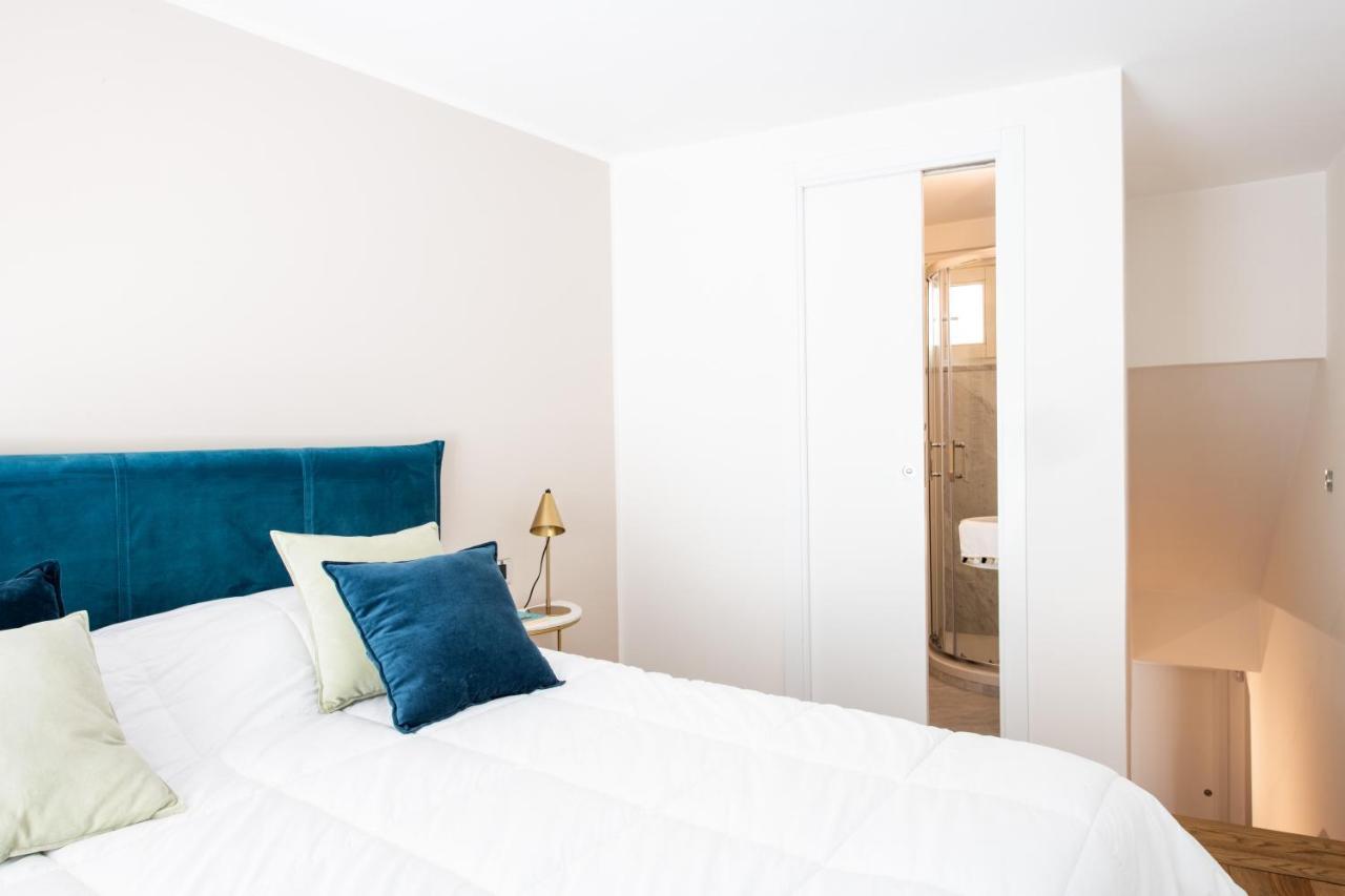 Moncada Suites & Apartments Palermo Bagian luar foto